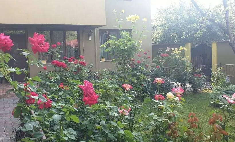 Majatalo Villa Mugur