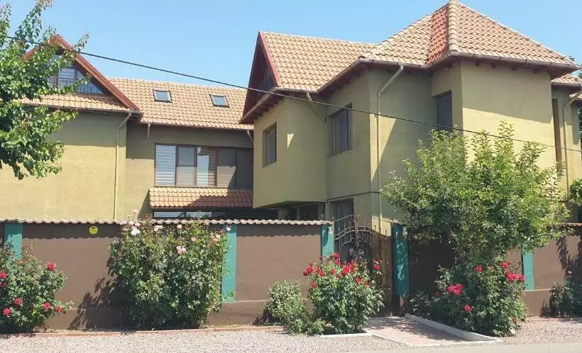 Majatalo Villa Mugur