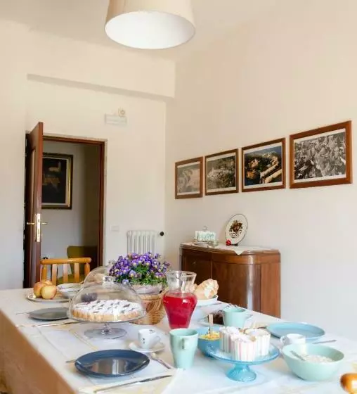 Aamiaismajoitus (B&B) Casa Gentile Carducci