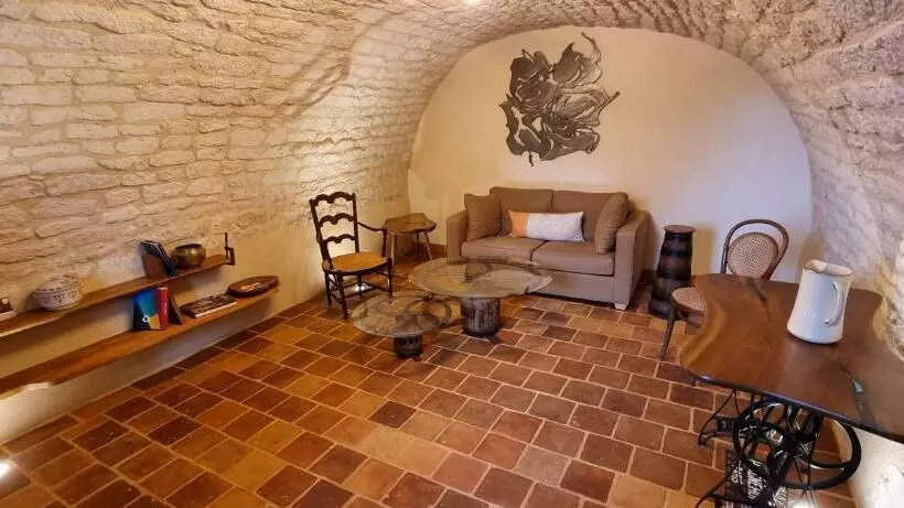 Aamiaismajoitus (B&B) Ferme De Laspeyrières