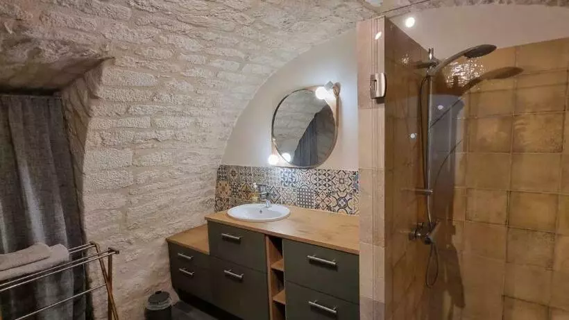 Aamiaismajoitus (B&B) Ferme De Laspeyrières