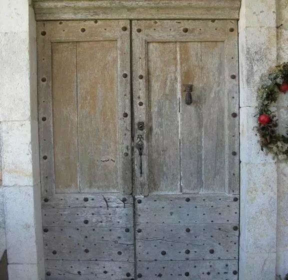 Aamiaismajoitus (B&B) Ferme De Laspeyrières