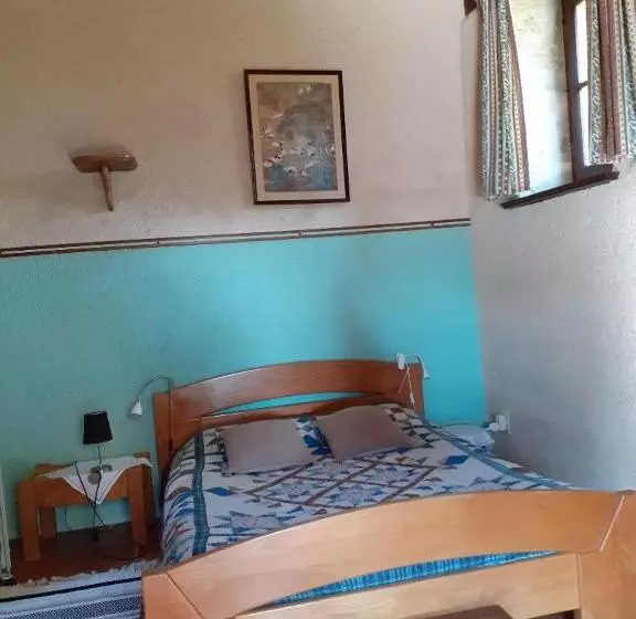 Aamiaismajoitus (B&B) Ferme De Laspeyrières