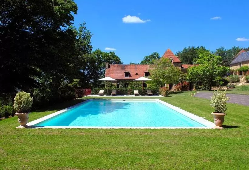 Aamiaismajoitus (B&B) Le Manoir Du Rocher