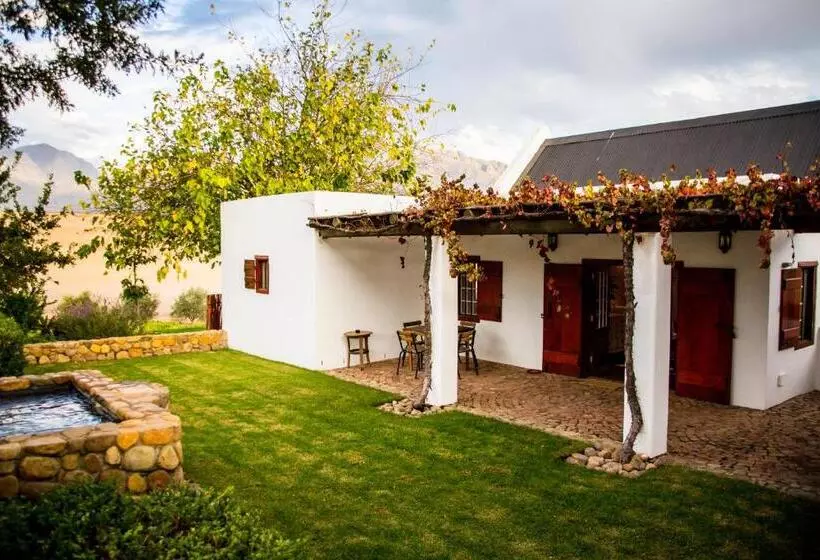 ホテル Vineyard Cottage At Bosman Wines