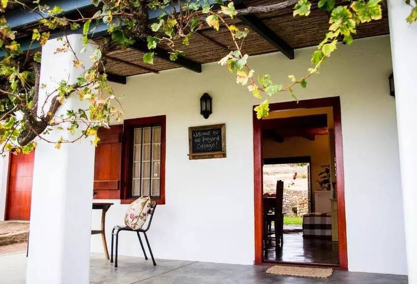 ホテル Vineyard Cottage At Bosman Wines
