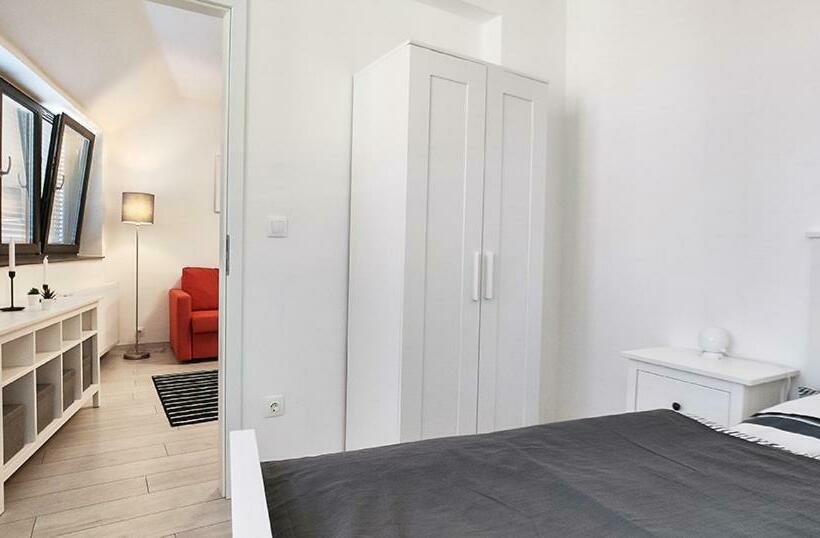 Piacsek Apartmanház