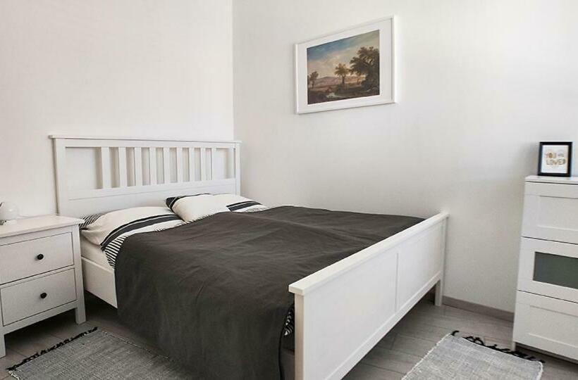 Piacsek Apartmanház