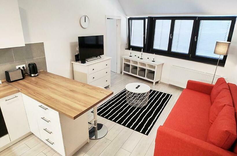 Piacsek Apartmanház