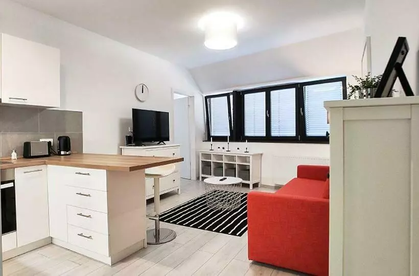 Piacsek Apartmanház