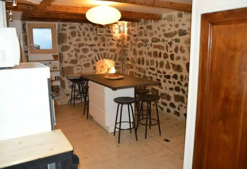 Aamiaismajoitus (B&B) Le Gîte Du Bessat