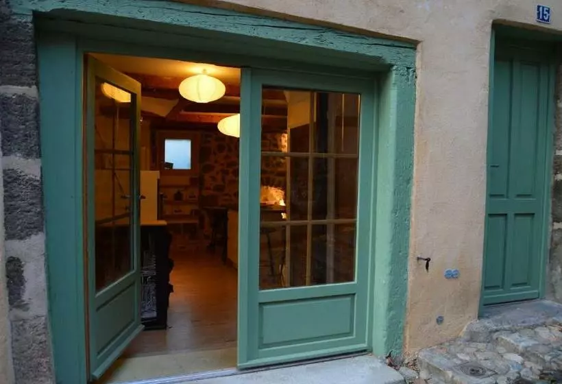 Aamiaismajoitus (B&B) Le Gîte Du Bessat