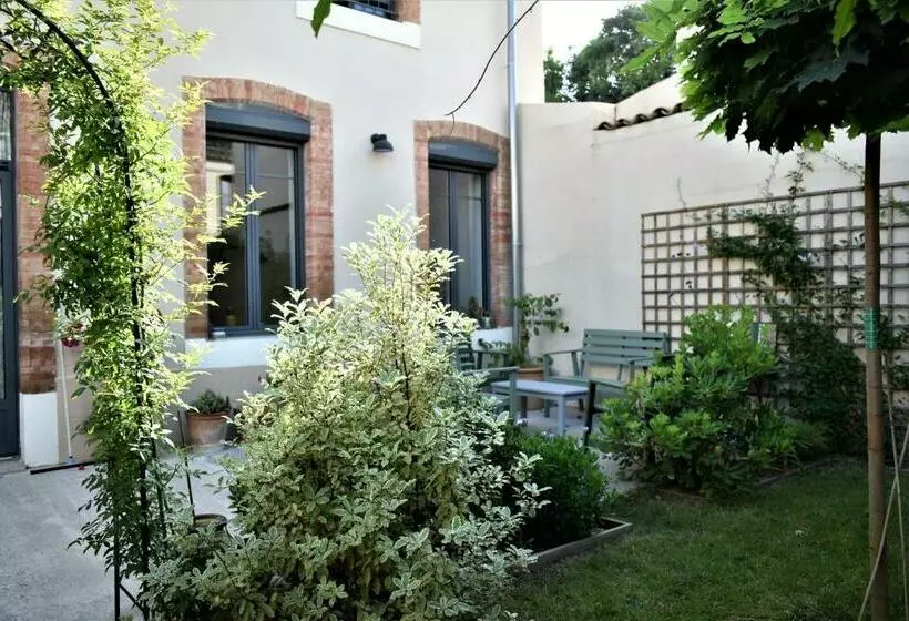 Bed and Breakfast Midi03