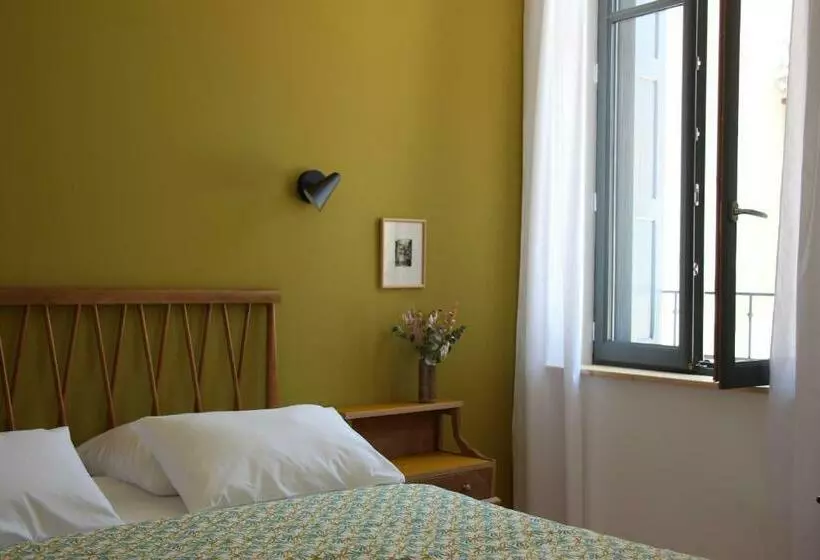 Bed and Breakfast Midi03