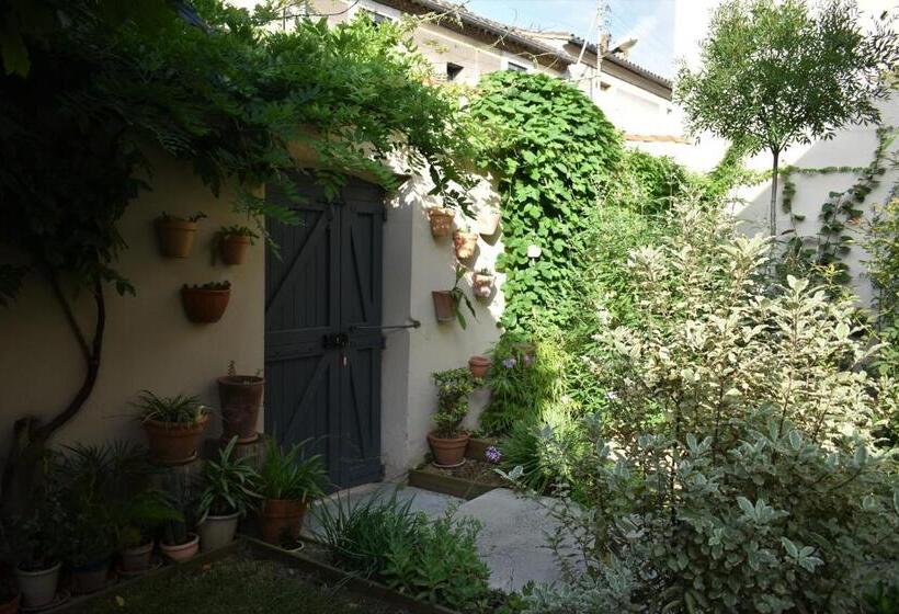 Aamiaismajoitus (B&B) Midi03