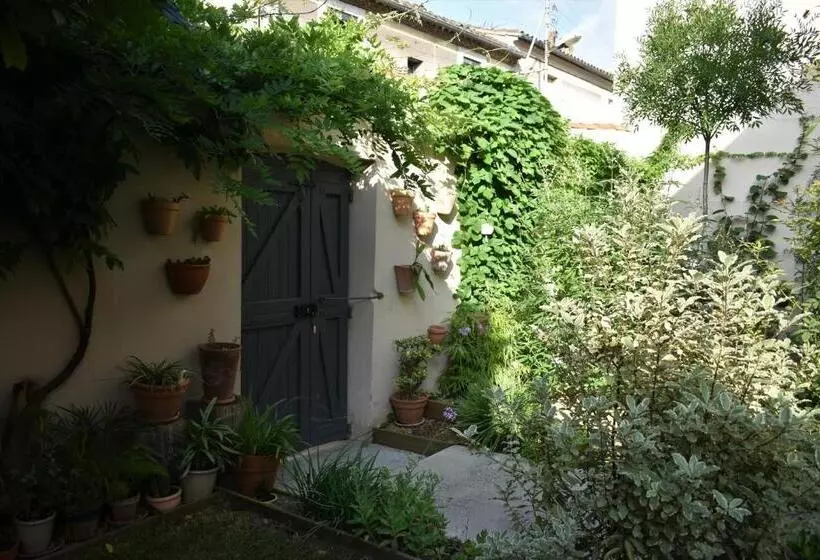Bed and Breakfast Midi03