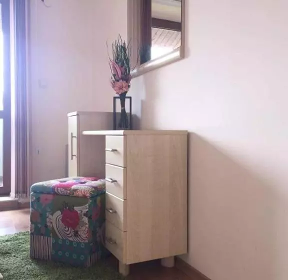 هتل Cedar Lodge 3/4 Apartment Paradise