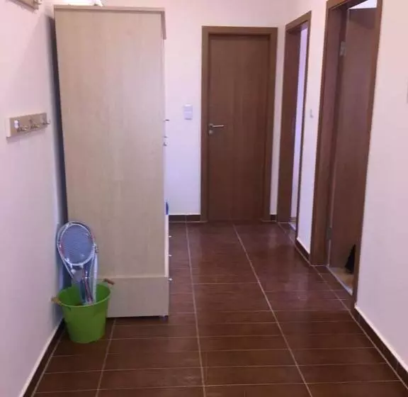 هتل Cedar Lodge 3/4 Apartment Paradise