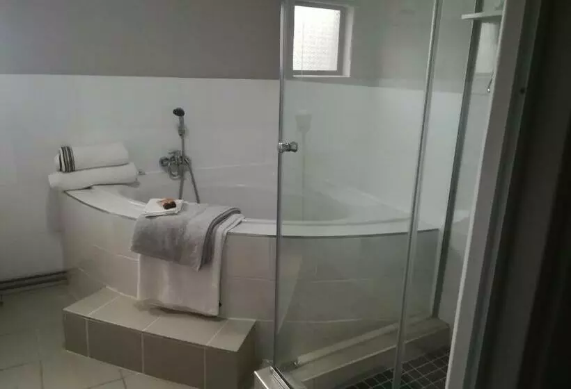 Majatalo Erin Guesthouse And B&b