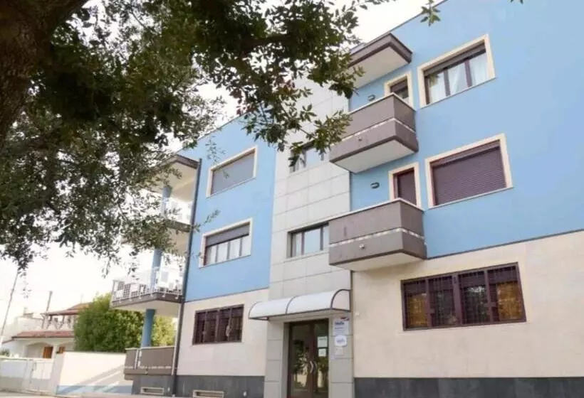 Majatalo La Casa Di Mariagrazia Rooms Con Cucina Condivisa E Terrazza