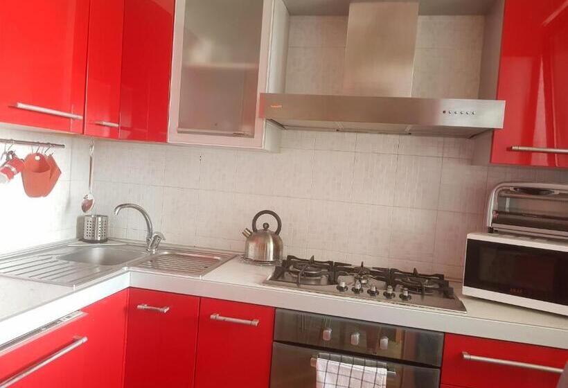 膳宿费 La Casa Di Mariagrazia Rooms Con Cucina Condivisa E Terrazza