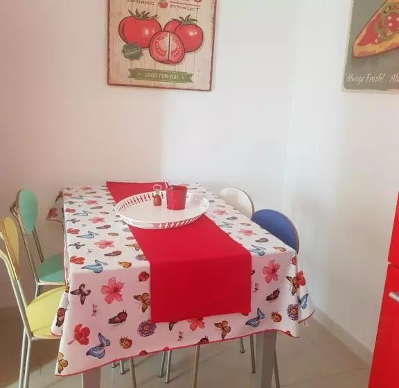 Majatalo La Casa Di Mariagrazia Rooms Con Cucina Condivisa E Terrazza