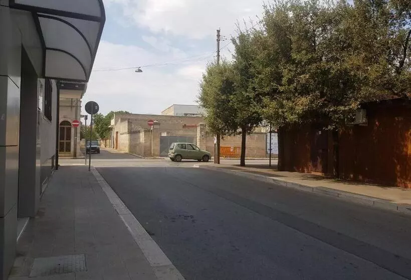 Majatalo La Casa Di Mariagrazia Rooms Con Cucina Condivisa E Terrazza