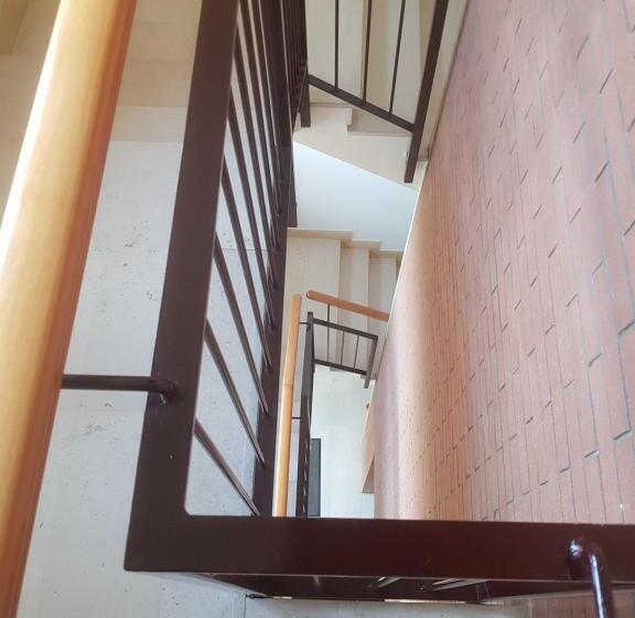 膳宿费 La Casa Di Mariagrazia Rooms Con Cucina Condivisa E Terrazza