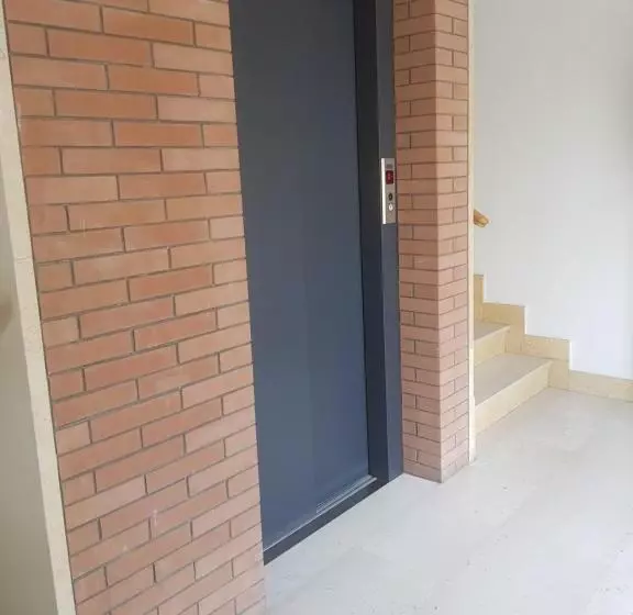 Majatalo La Casa Di Mariagrazia Rooms Con Cucina Condivisa E Terrazza