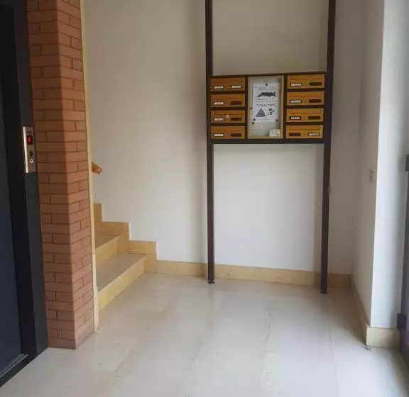 Majatalo La Casa Di Mariagrazia Rooms Con Cucina Condivisa E Terrazza