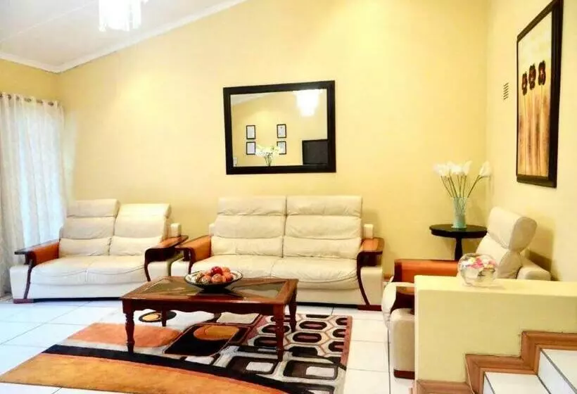 Majatalo Lilliz Guest House