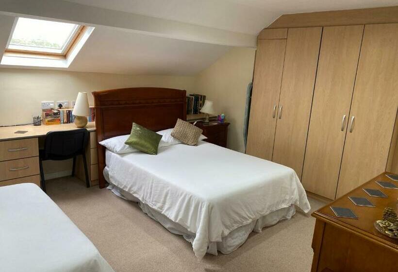 بنسيون Top Of The House!