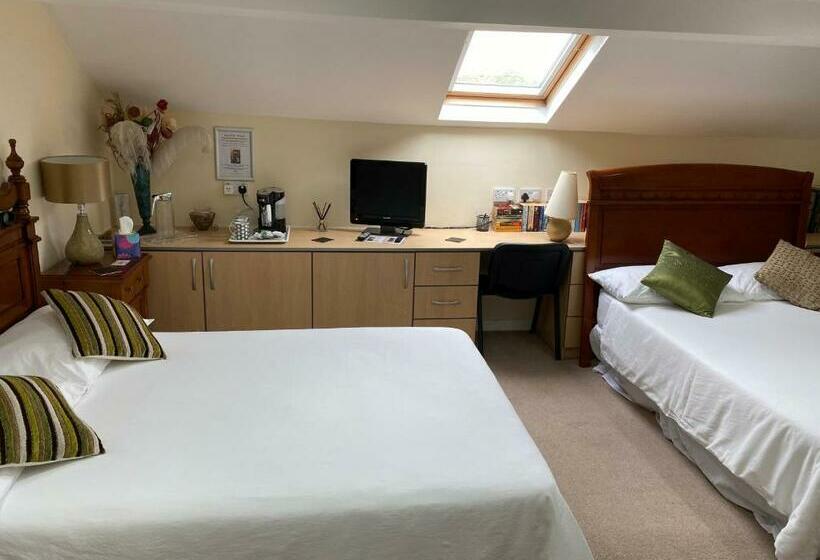 بنسيون Top Of The House!