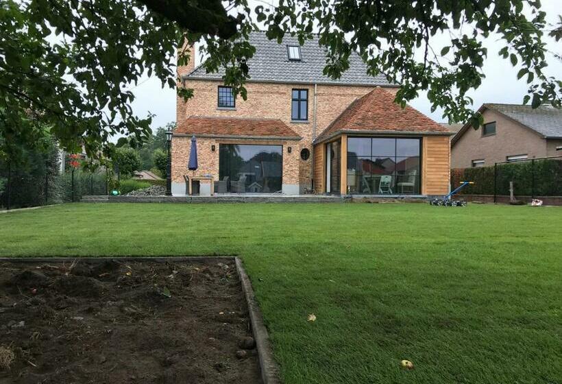 تختخواب و صبحانه Gastenverblyf Heerlyck Huys