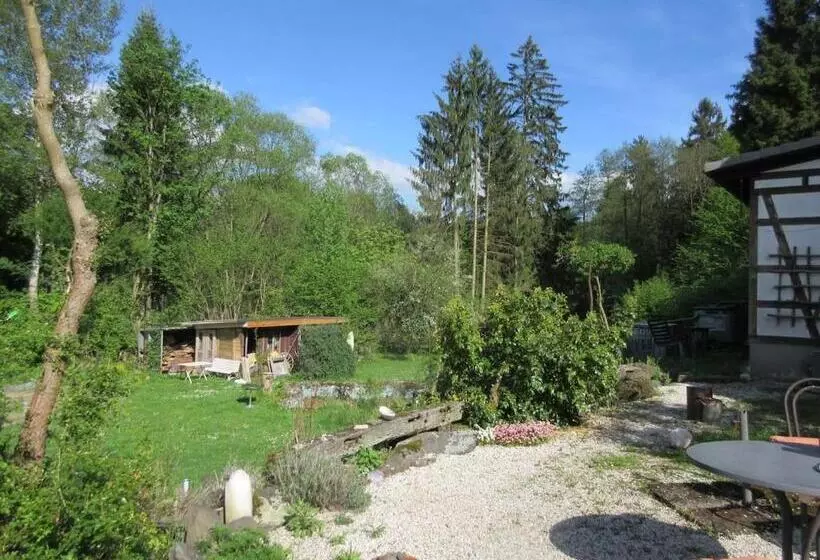 Aamiaismajoitus (B&B) Fewo Landhaus Ederlust Heilungsräume Ev