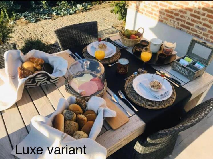 تختخواب و صبحانه Gastenverblyf Heerlyck Huys