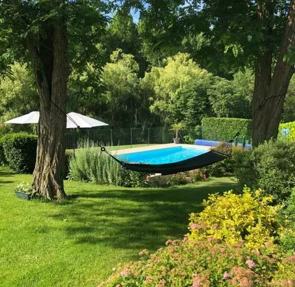 ベッドアンドブレックファースト La Ferme D Aigurolles