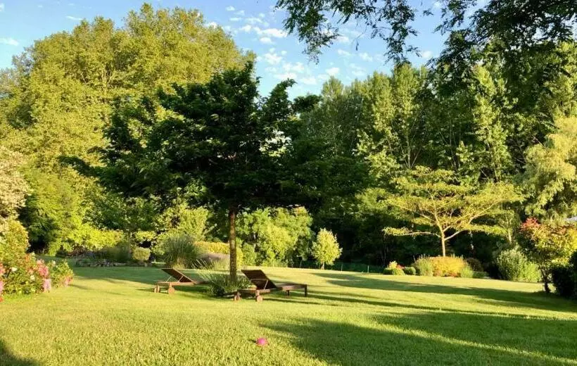 ベッドアンドブレックファースト La Ferme D Aigurolles