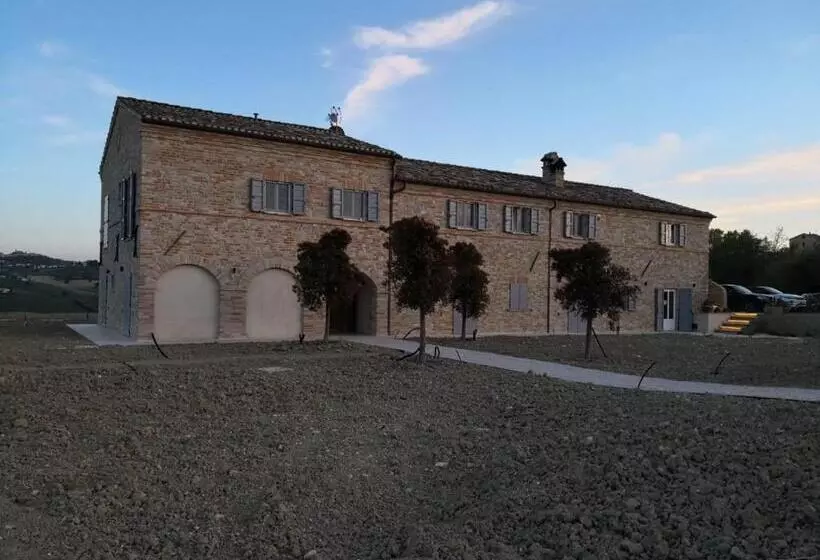 تختخواب و صبحانه Villa Angela Country House