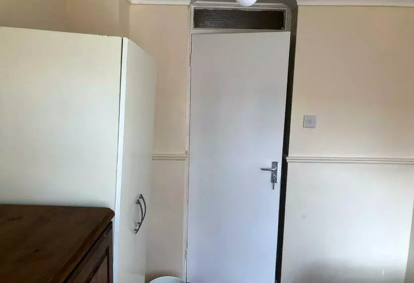 Majatalo Aaby House In London