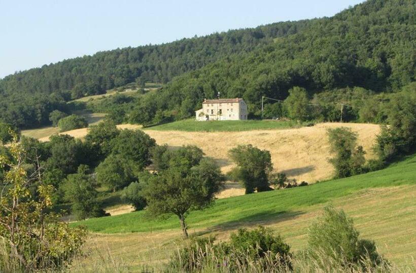 פנסיון Casale Le Fontanelle