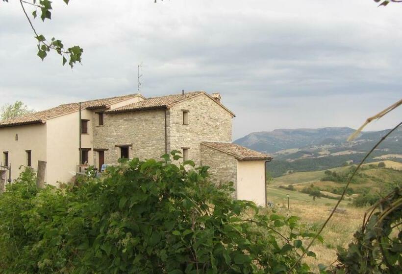 פנסיון Casale Le Fontanelle