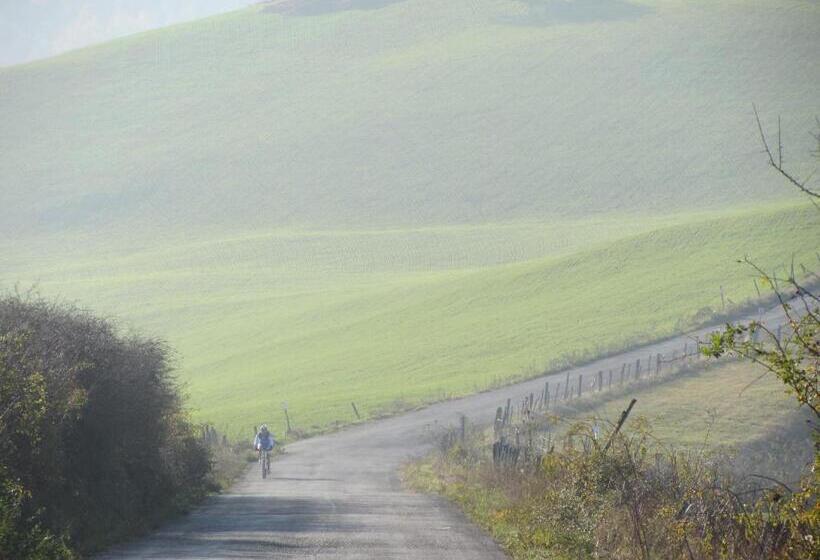 פנסיון Casale Le Fontanelle