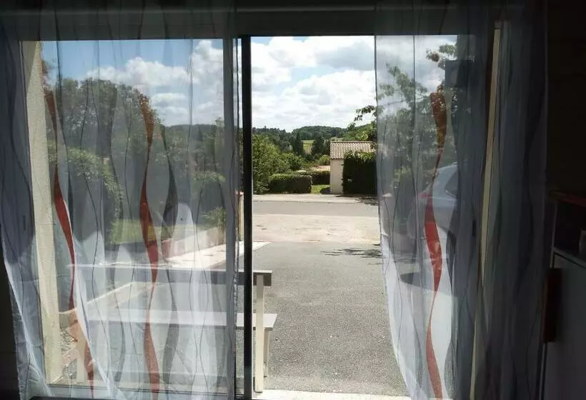 ペンション Un Petit Coin De Vendé