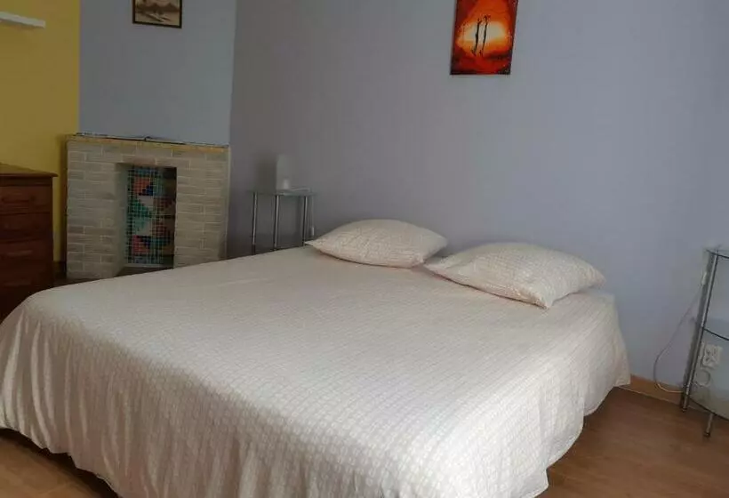 ペンション Village De Vie