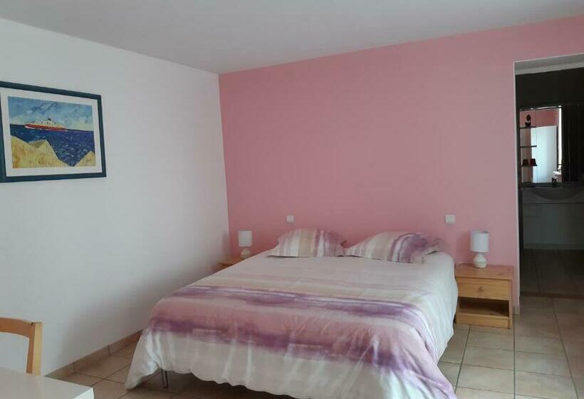 Пансион Village De Vie