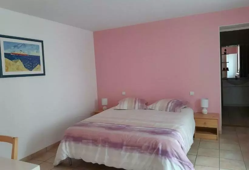 ペンション Village De Vie