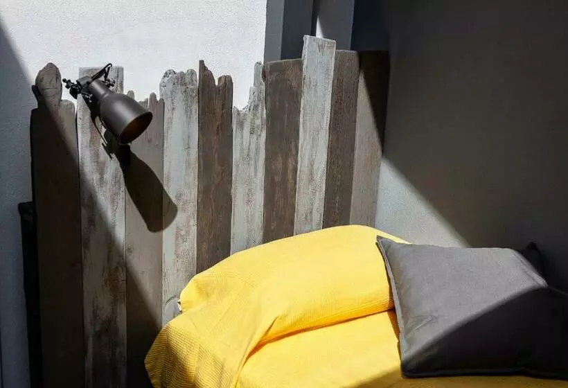 Aamiaismajoitus (B&B) 150 Latomare