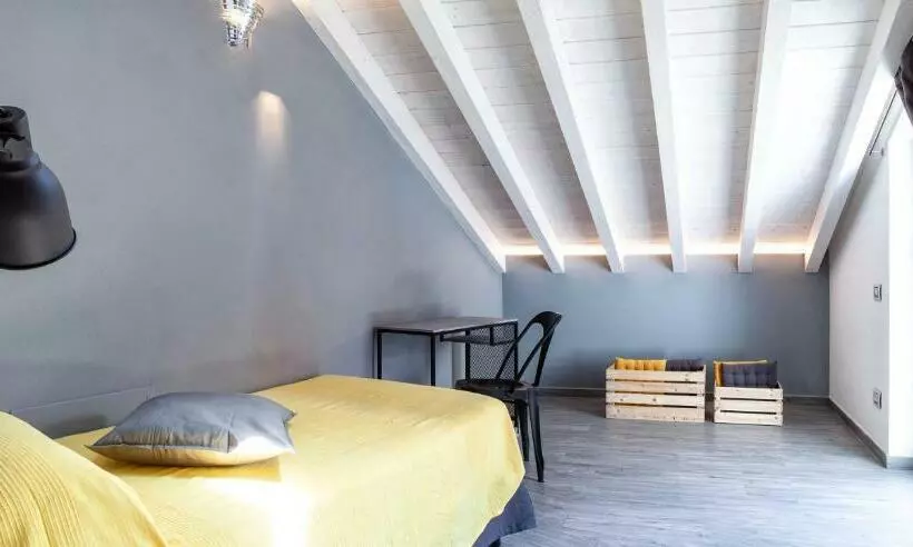 Aamiaismajoitus (B&B) 150 Latomare