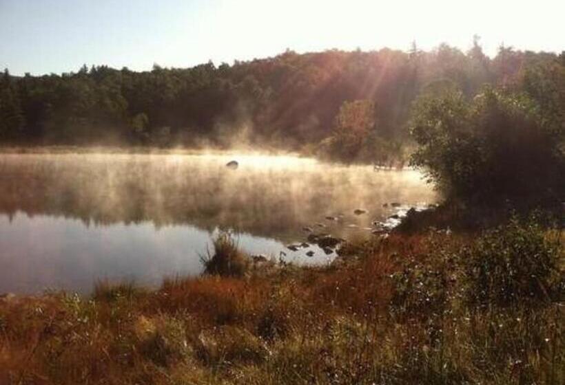צימר Bark Eater Inn
